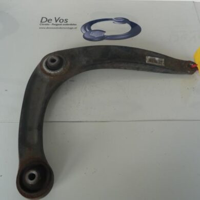 Peugeot 308  Front wishbone, right 2009 3521R3