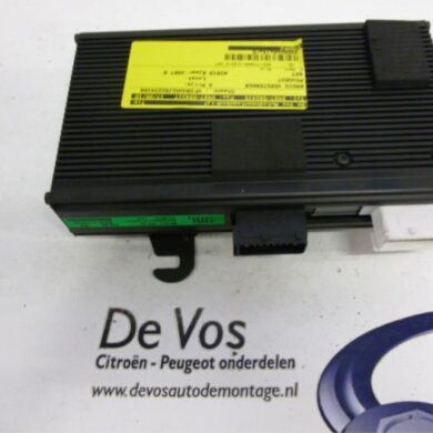 Peugeot 607 2.7 HDi V6 24V Radio versterker 2007 6460KZ