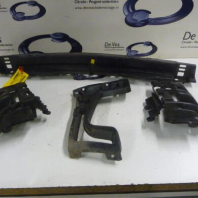 Peugeot 5008  Rear bumper frame 2014 7416R9-7416R8