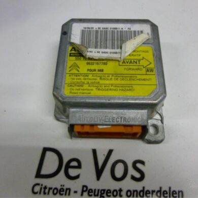 Citroen Picasso 1.8 16V Airbag Module 2000 8216A2-8216G8