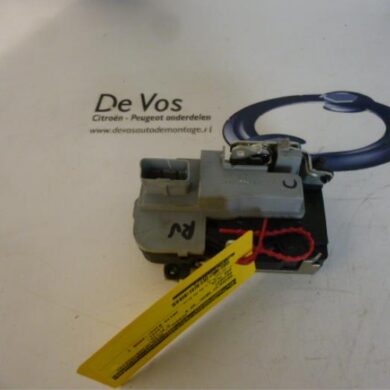 Peugeot 206 PLUS 1.1 XR,XS Deurslot Mechaniek 2Deurs rechts 2009 9136S7