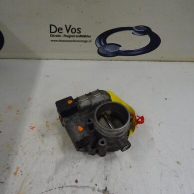 Peugeot 307 1.6 16V Gasklephuis NFU 2002 1635Q9