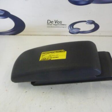 Peugeot 407 3.0 V6 24V VVT Armrest 2007 7589F3