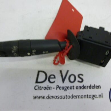 Peugeot 607 2.0 16V Steering column stalk 2002 625386