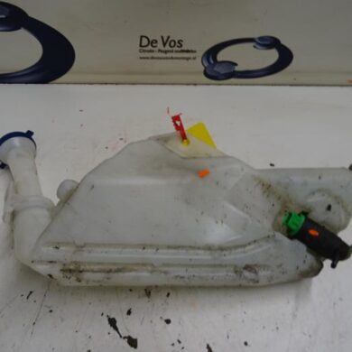 Peugeot 206 PLUS 1.4 XS Front windscreen washer reservoir 2009 643195