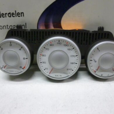 Peugeot 807 2.0 HDi 16V Kilometerteller KM 2005 6105XG-6105XH