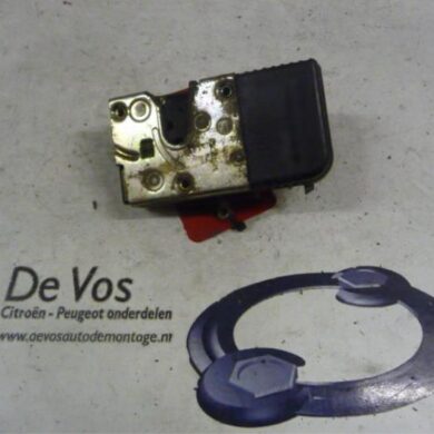 Citroen Evasion  Deurslot Mechaniek 4Deurs rechts-voor 1994 9136J7