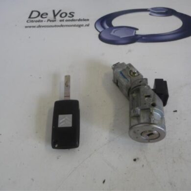 Citroen C6  Kontaktslot+Sleutel 2007 4162EA