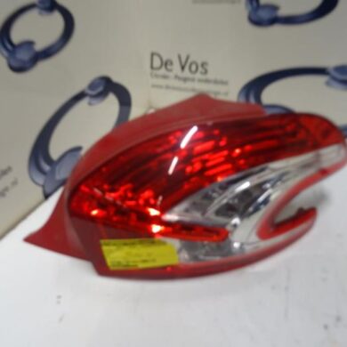 Peugeot 208  Achterlicht rechts 2012 9672628380