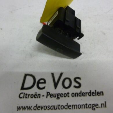 Citroen C6 2.7 HDiF V6 24V Parking brake switch UHZ 2006 470701