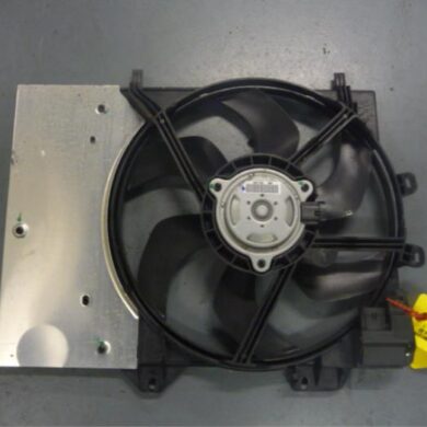 Citroen C3 1.6 16V VTi 120 Cooling fan housing 2011 1253P9