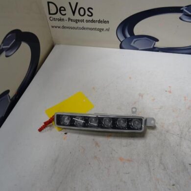 Peugeot Partner 1.6 BlueHDi 100 Dagrijverlichting rechts 2018 9812662280
