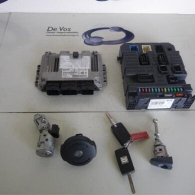 Citroen C4 1.6 HDi 16V 110 Engine management computer 9HZ 2007 1942H9-1942J0