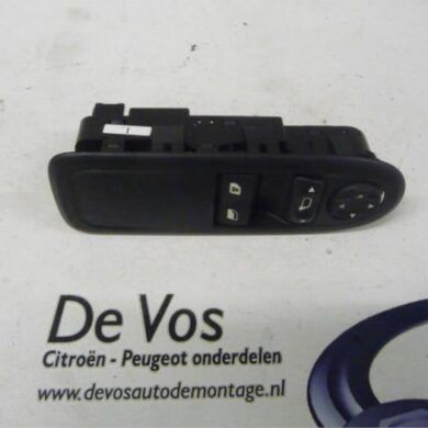 Citroen C3 1.6 HDi 92 Combischakelaar ramen 2010 6490CE