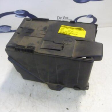Peugeot 308  Battery box 2008 5615H2-5615G8