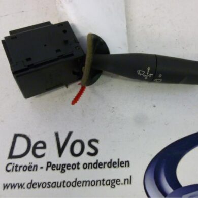 Peugeot 306 1.9 D Wiper switch 1999 6239J1