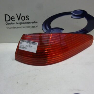 Peugeot 607 2.7 HDi V6 24V Achterlicht rechts 2006 6351N1