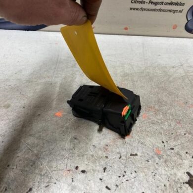 Peugeot 208 1.5 BlueHDi 100 Camera voorzijde 2019 1613665480-9812768780