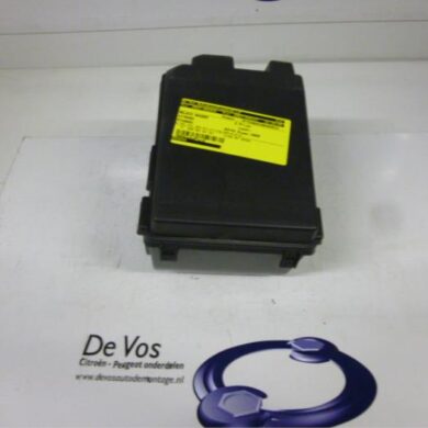 Citroen Picasso  Relay holder 2008 6556Y0-6556X9