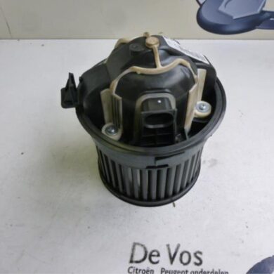 Peugeot 308 1.6 HDi Heating and ventilation fan motor 2012 6441CZ