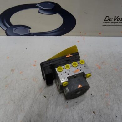 Peugeot 208  ABS Pomp HMZHM01 2016 1616770680