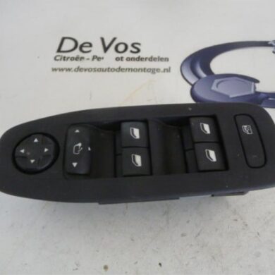 Peugeot 208  Combischakelaar ramen 2015 96749624ZD