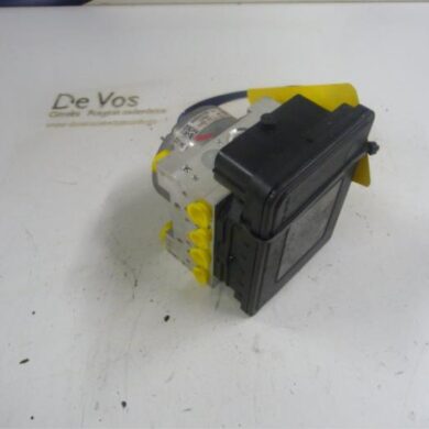 Peugeot 208  ABS Pomp 8HR-8HR8H01 2014 1610134480