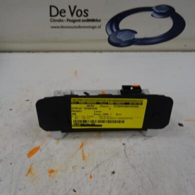 Peugeot 206 1.4 16V Interior display KFU 2004 659300-6563HV