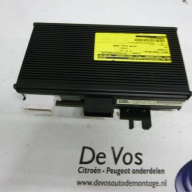 Citroen C6 2.7 HDiF V6 24V Radio versterker 2006 657416