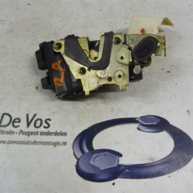 Peugeot 605 2.1 SLdt,SRdt,SVdt,Autom.12V Rear door mechanism 4-door, right 1994 913880