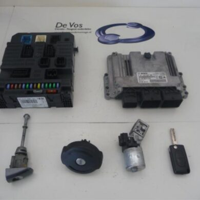 Peugeot 308 1.4 VTI 16V Engine management computer 8FS 2008 1942WA-1942WC-1943KX-1942KY