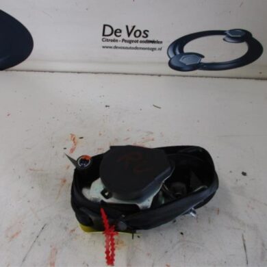 Peugeot 308  Seatbelt tensioner, right 2008 8975K5