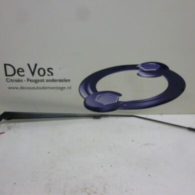 Peugeot 207 1.6 16V Front wiper arm 2007 6429AN