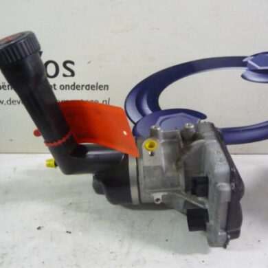 Peugeot 308 1.6 VTI 16V Power steering pump 5FW 2008 4007TT