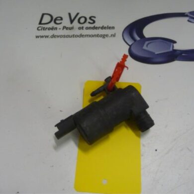 Peugeot 207  Ruitensproeierpomp voor 2011 643476