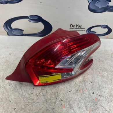 Peugeot 208  Achterlicht rechts 2012 9672628380