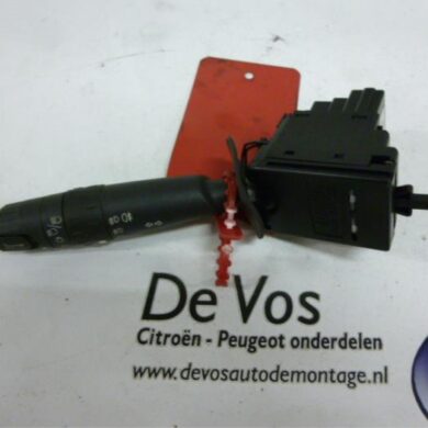 Citroen Picasso  Steering column stalk 2001 625373