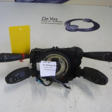 Citroen C3 1.6 HDi 92 Steering column stalk 2012 624340-96773879ZD