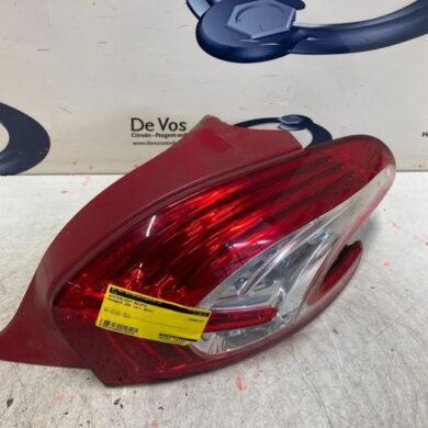 Peugeot 208  Achterlicht rechts 2014 9672628380