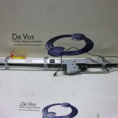 Peugeot 607 2.2 HDi 16V FAP Rolgordijn achter 2006
