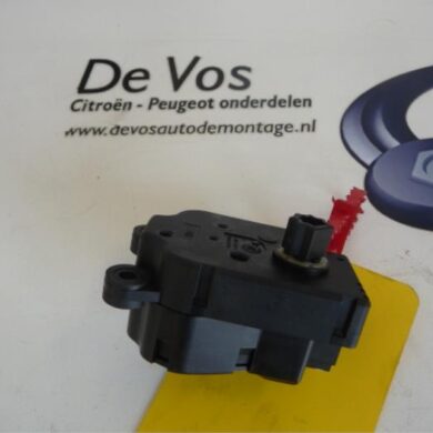Citroen C6 2.2 HdiF 16V Heater valve motor 2008 6447RJ