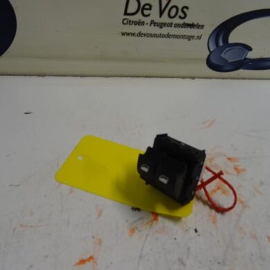 Citroen C4 Cactus  Combischakelaar ramen 2015