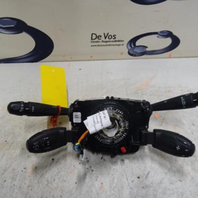 Peugeot 208  Steering column stalk 2015 98072680ZD-98154492ZD