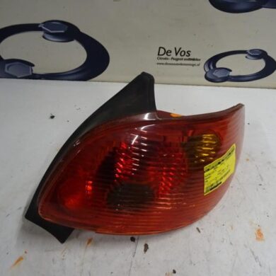 Peugeot 206 1.4 XR,XS,XT,Gentry Taillight, right 2004 6351S0