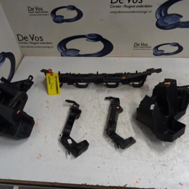 Citroen C4 Cactus  Bumperframe achter 2018 9801686480-9822279980-9822280180-9823315480-9823315580