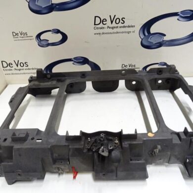 Citroen C5  Front panel 2011 7104PL