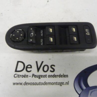 Citroen C3 1.4 16V VTi Combischakelaar ramen 2009 6490AZ