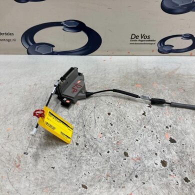 Peugeot 208 1.2 Vti 12V PureTech Deurslot Mechaniek 4Deurs rechts-achter 2019 9812501380