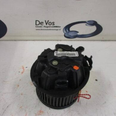 Peugeot 1007  Heating and ventilation fan motor 2007 6441Q6