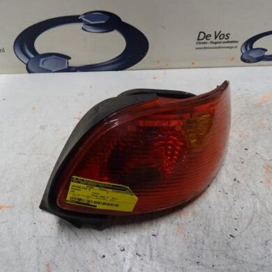 Peugeot 206 1.6 16V Taillight, right 2004 6351S1